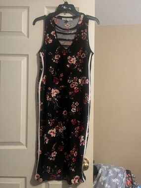 Sleeveless Black Floral Midi Dress with Strappy V-Neck
